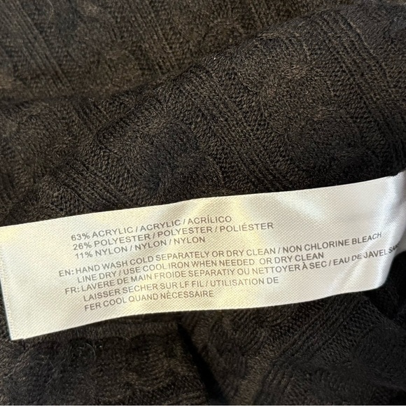 BAND OF THE FREE by Band of Gypsies Black Textured Long Sleeve Knit Sweater - Picture 7 of 7